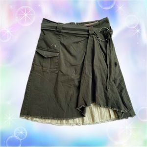 adorable vintage gorpcore y2k skirt 💚